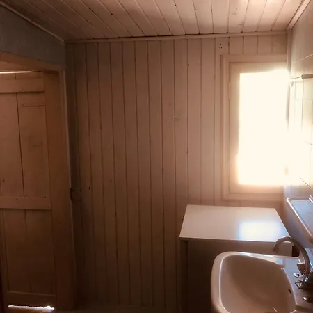 Barreira Beachfront 7 *