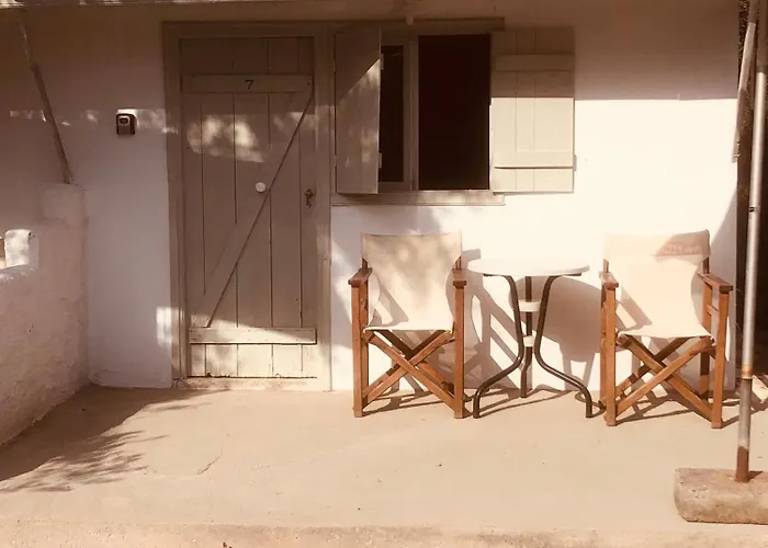 Barreira Beachfront 7 *